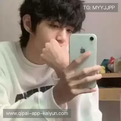 劳真杨